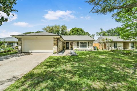 Photo of 12018 Woolford Drive, Houston, TX 77065 (MLS # 28833641)