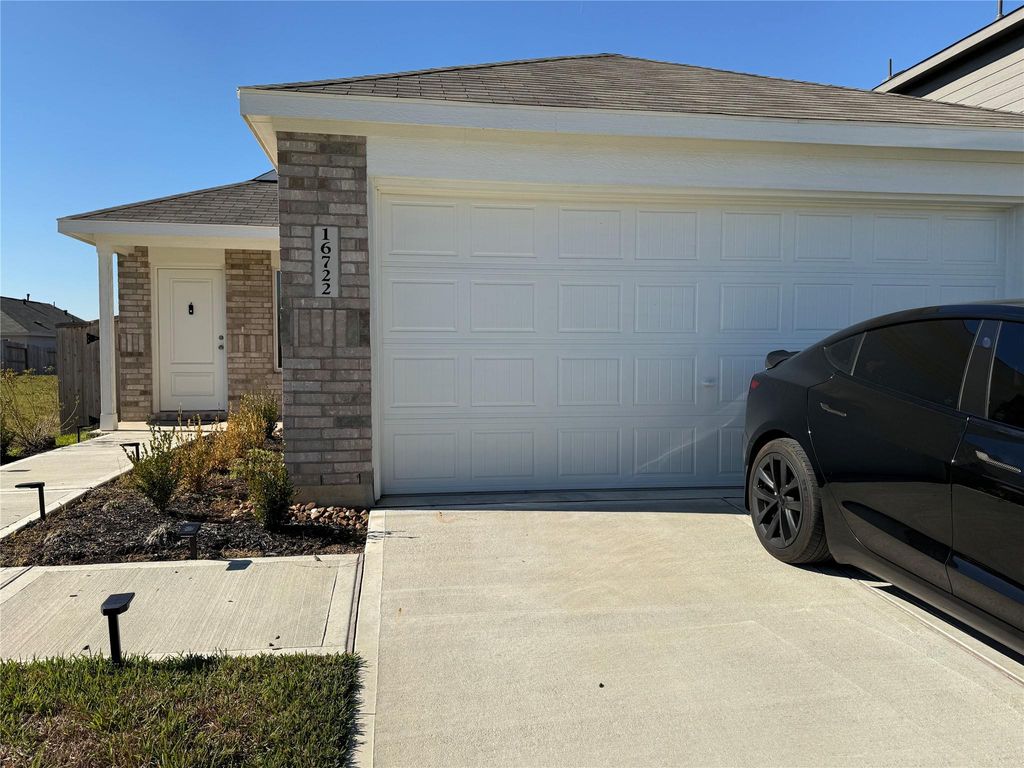 Photo of 16722 Largetooth Aspen Ln Lane, New Caney, TX 77357 (MLS # 46912781)