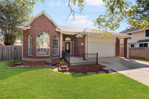 Photo of 807 Presley Way, Sugar Land, TX 77479 (MLS # 6189769)