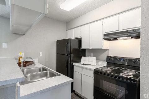 Photo of 1000 River Bend Drive #B1-0080, Lancaster, TX 75146 (MLS # 85338414)