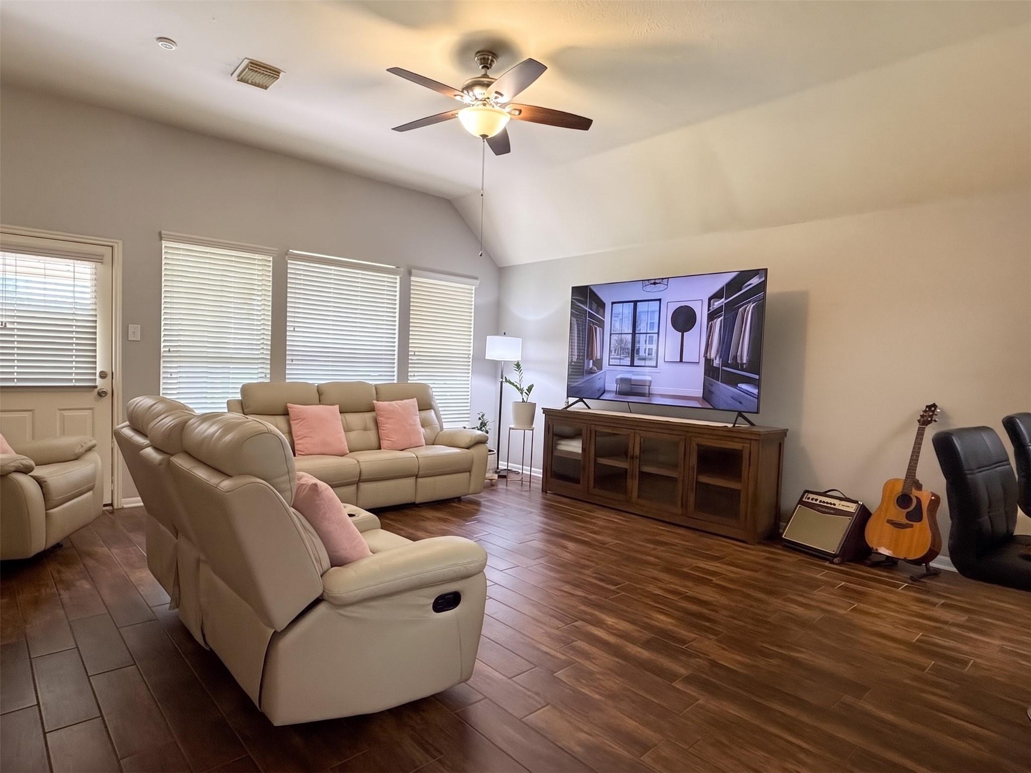 3314 Stonehurst Court