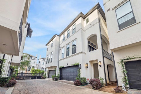 Photo of 1839 Dart Street, Houston, TX 77007 (MLS # 76069876)