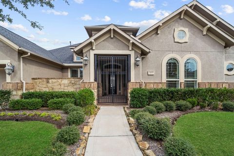 Photo of 2102 Old Town Drive, Missouri City, TX 77459 (MLS # 5667674)