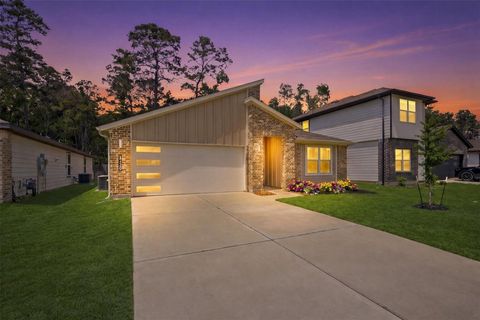 Photo of 10426 Plateau Point Trail, Conroe, TX 77384 (MLS # 79614456)