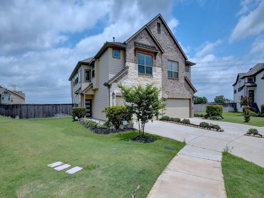 2543 Manor Valley Court