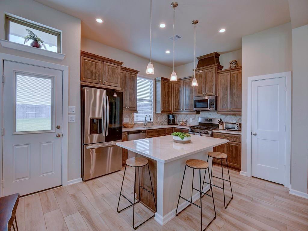 2543 Manor Valley Court