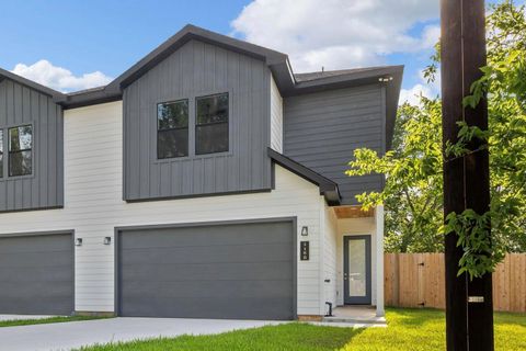 Photo of 518 Clinton Street #A, Conroe, TX 77301 (MLS # 28012826)