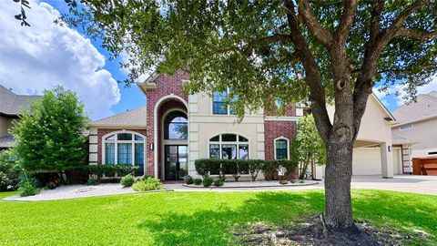 Homes For Sale - 15423 Hillside Terrace Lane<br/> Cypress, TX 77429