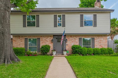 Photo of 11406 Inwood Drive, Houston, TX 77077 (MLS # 93546050)