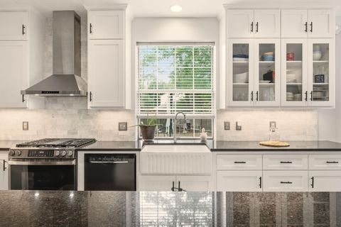 60 W Twinberry Place The Woodlands TX 77381