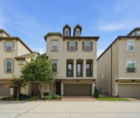 Photo of 10616 Centre Shadows Drive, Houston, TX 77043 (MLS # 36731542)