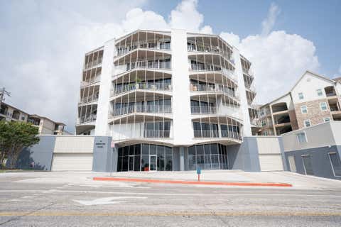 Photo of 823 S Water Street #5F, Corpus Christi, TX 78401 (MLS # 76302601)