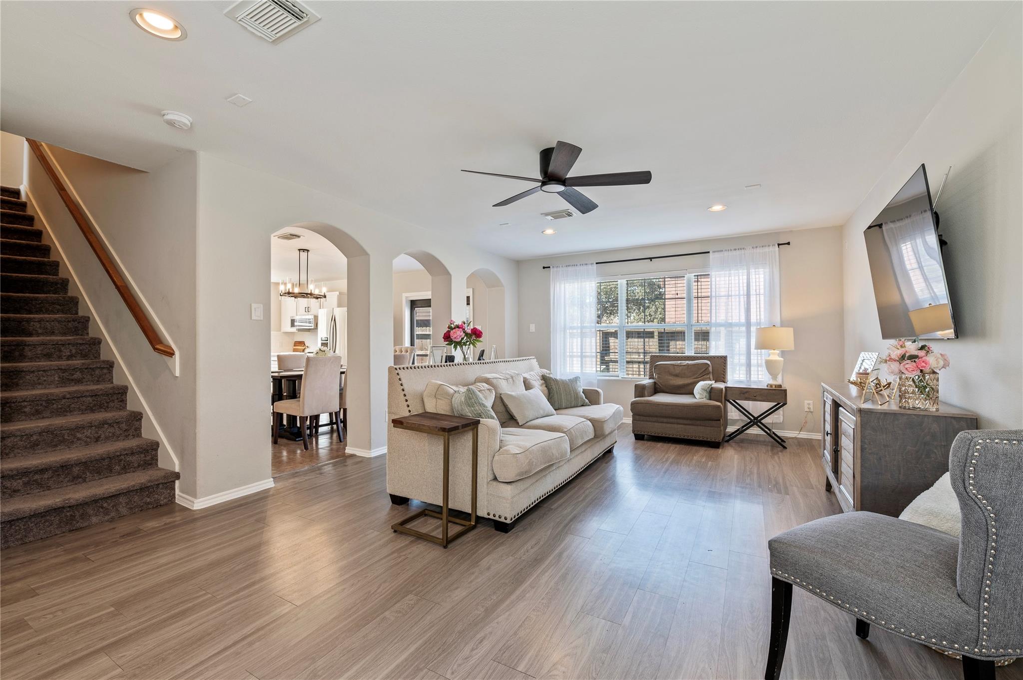 5404 Rio Alamo Street