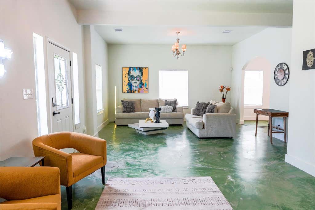 Photo of 2509 Everett Street, Houston, TX 77009 (MLS # 63700783)