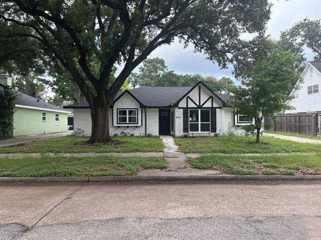 Photo of 9410 Albury Drive, Houston, TX 77096 (MLS # 71294849)