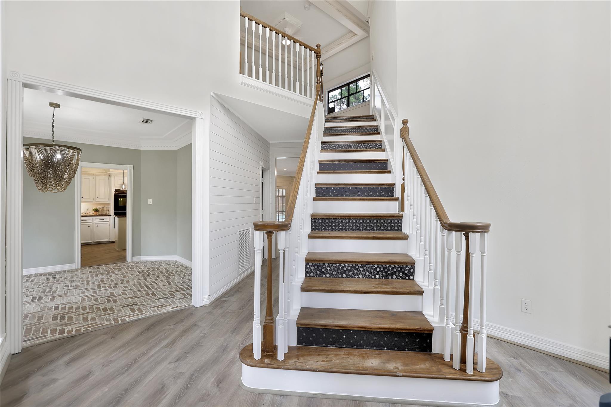 142 E Placid Hill Circle