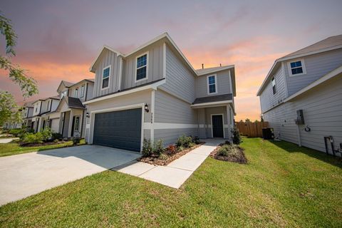 Photo of 2560 Hawks Eye Drive, Conroe, TX 77301 (MLS # 67200896)