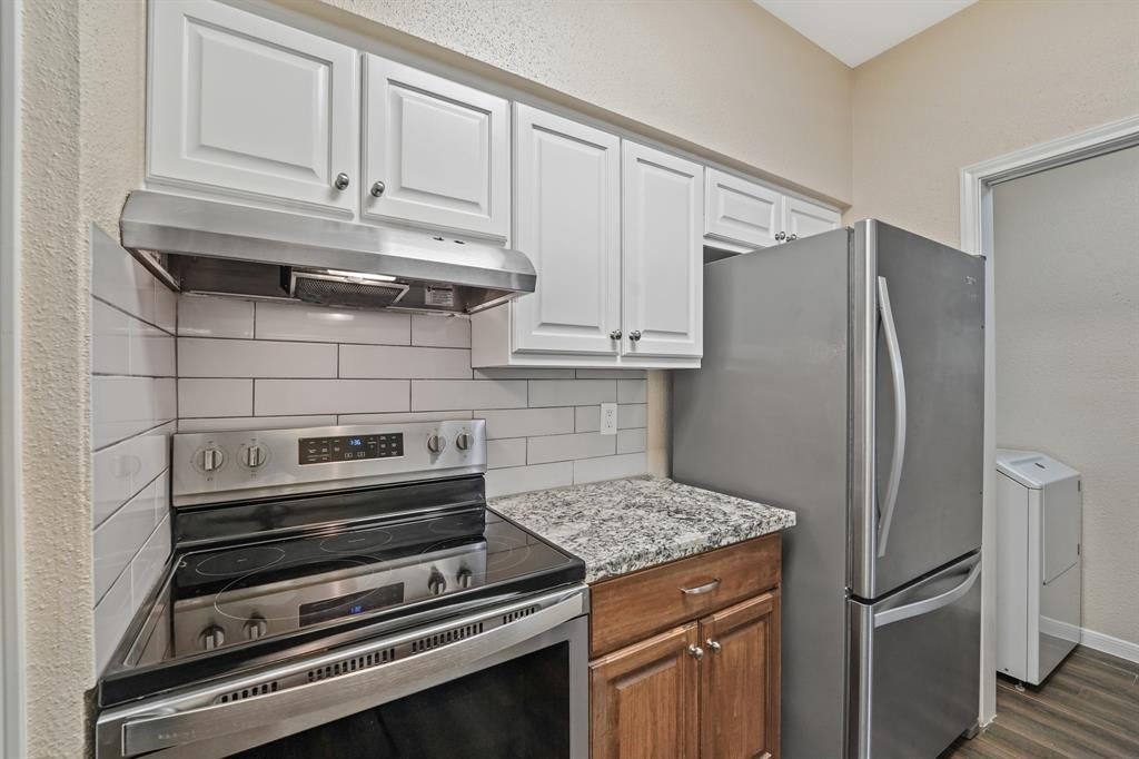 2400 N Braeswood Boulevard 111