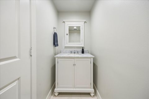 Tiny photo for 1741 Banks Street, Houston, TX 77098 (MLS # 41006891)