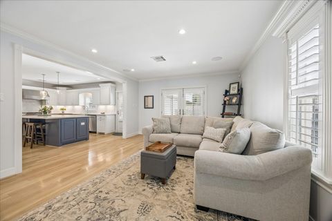 Tiny photo for 1741 Banks Street, Houston, TX 77098 (MLS # 41006891)