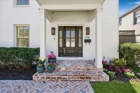 Photo of 1741 Banks Street, Houston, TX 77098 (MLS # 41006891)