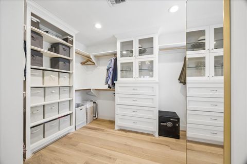 Tiny photo for 1741 Banks Street, Houston, TX 77098 (MLS # 41006891)