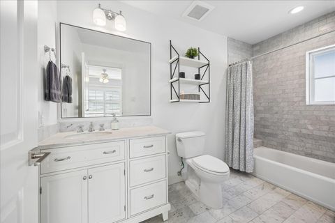 Tiny photo for 1741 Banks Street, Houston, TX 77098 (MLS # 41006891)