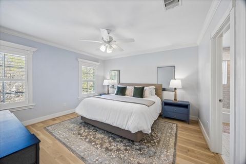 Tiny photo for 1741 Banks Street, Houston, TX 77098 (MLS # 41006891)