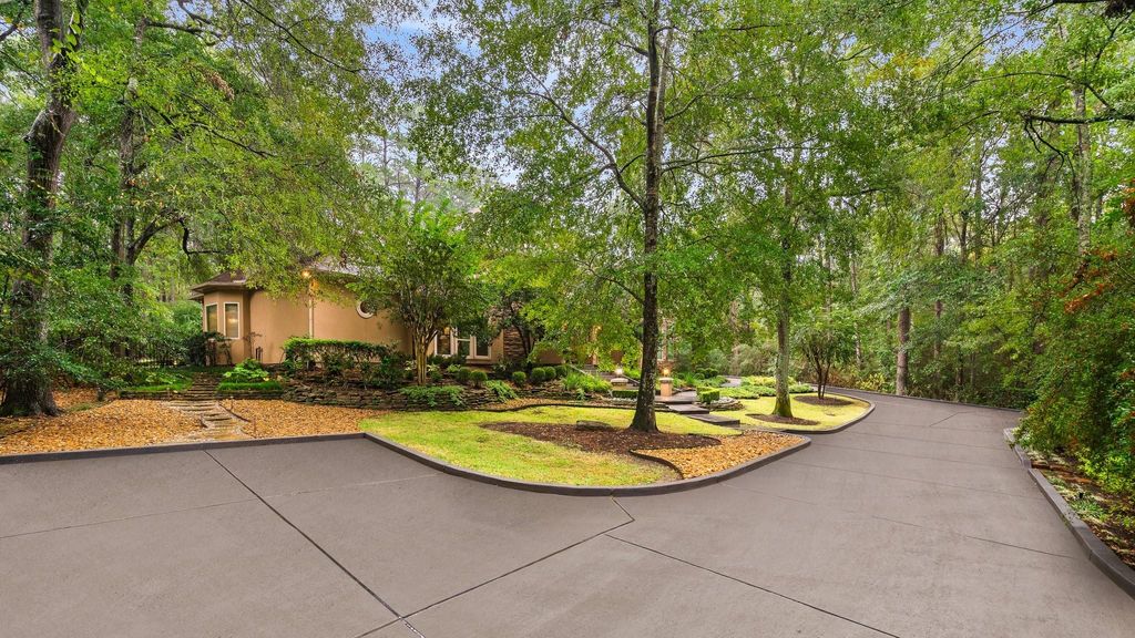 Photo of 7346 Teaswood Drive, Conroe, TX 77304 (MLS # 44130358)