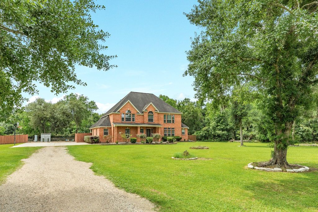 Photo of 19819 County Road 684a, Sweeny, TX 77480 (MLS # 27949207)