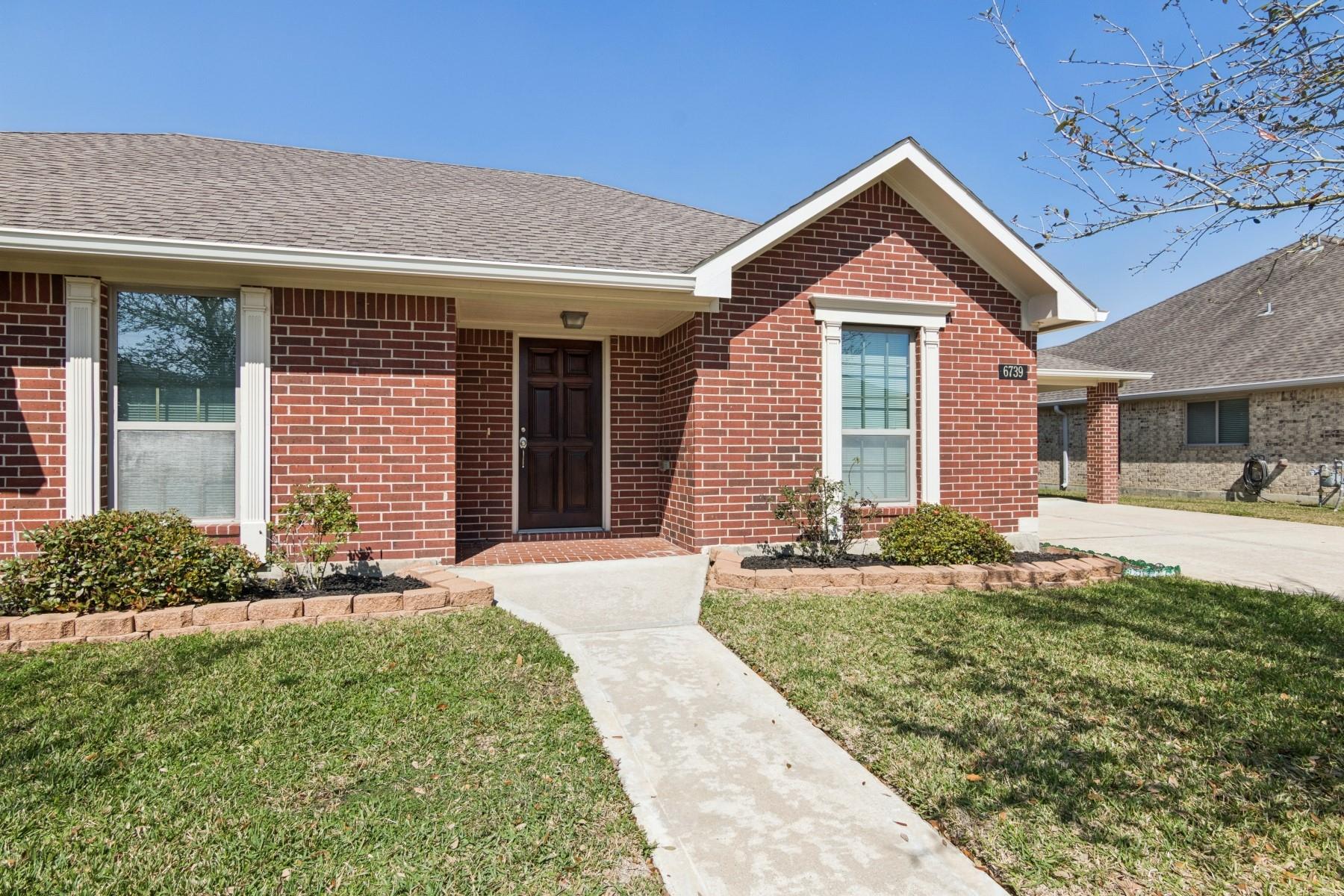 6739 Conroe Circle