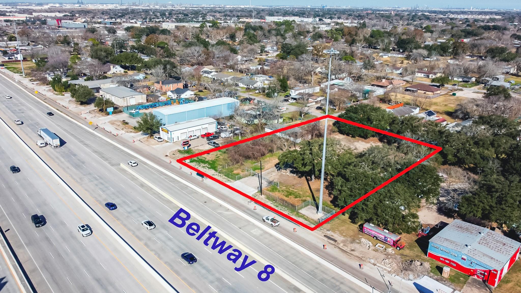 2710 Oleander Drive