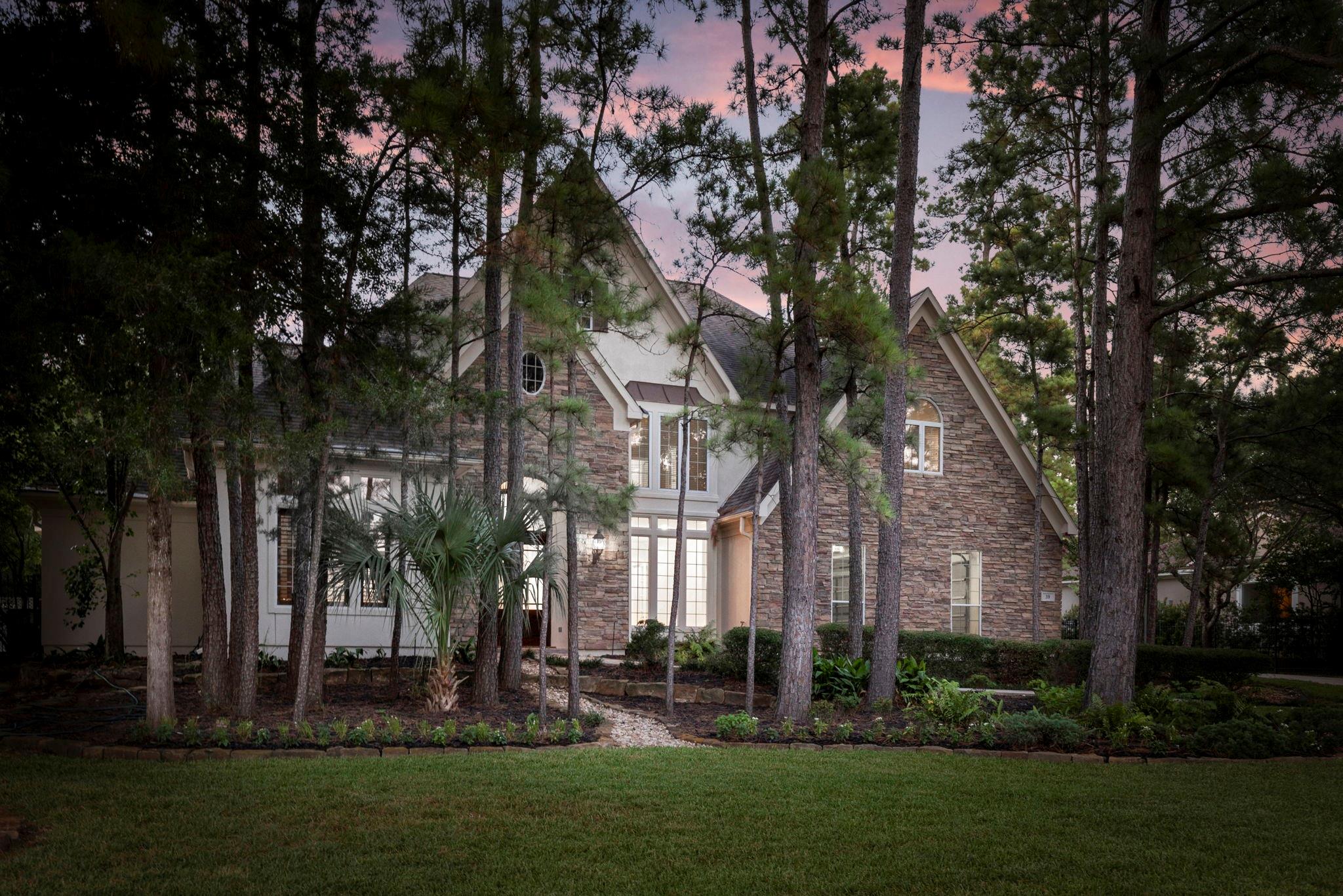 39 W Bracebridge Circle