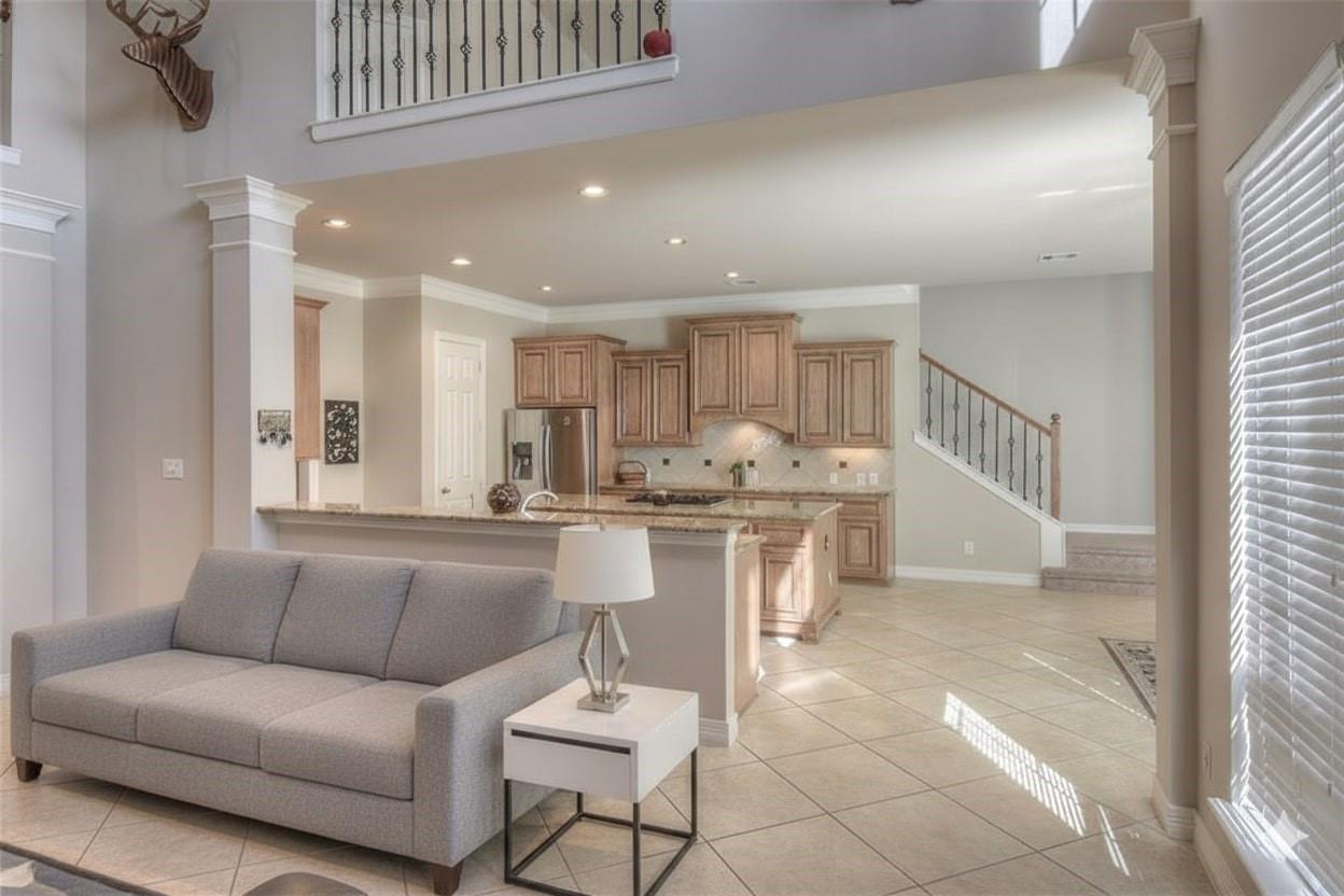 3902 Lake Hawkins Lane