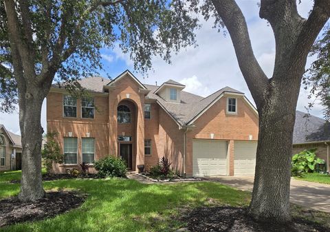 Photo of 2111 Emerald Cove Drive, League City, TX 77573 (MLS # 72058287)