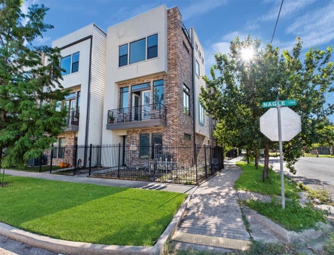 Photo of 1419 Nagle Street, Houston, TX 77003 (MLS # 14161983)