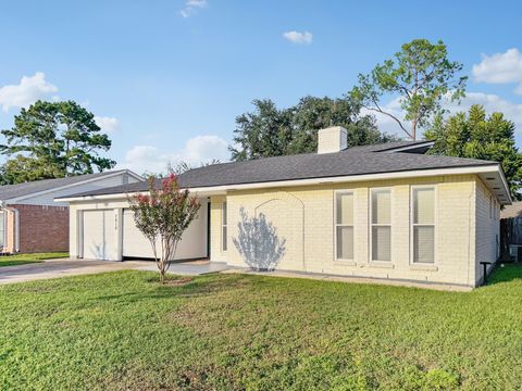 Photo of 7818 Smokey Wood Lane, Houston, TX 77086 (MLS # 62428603)