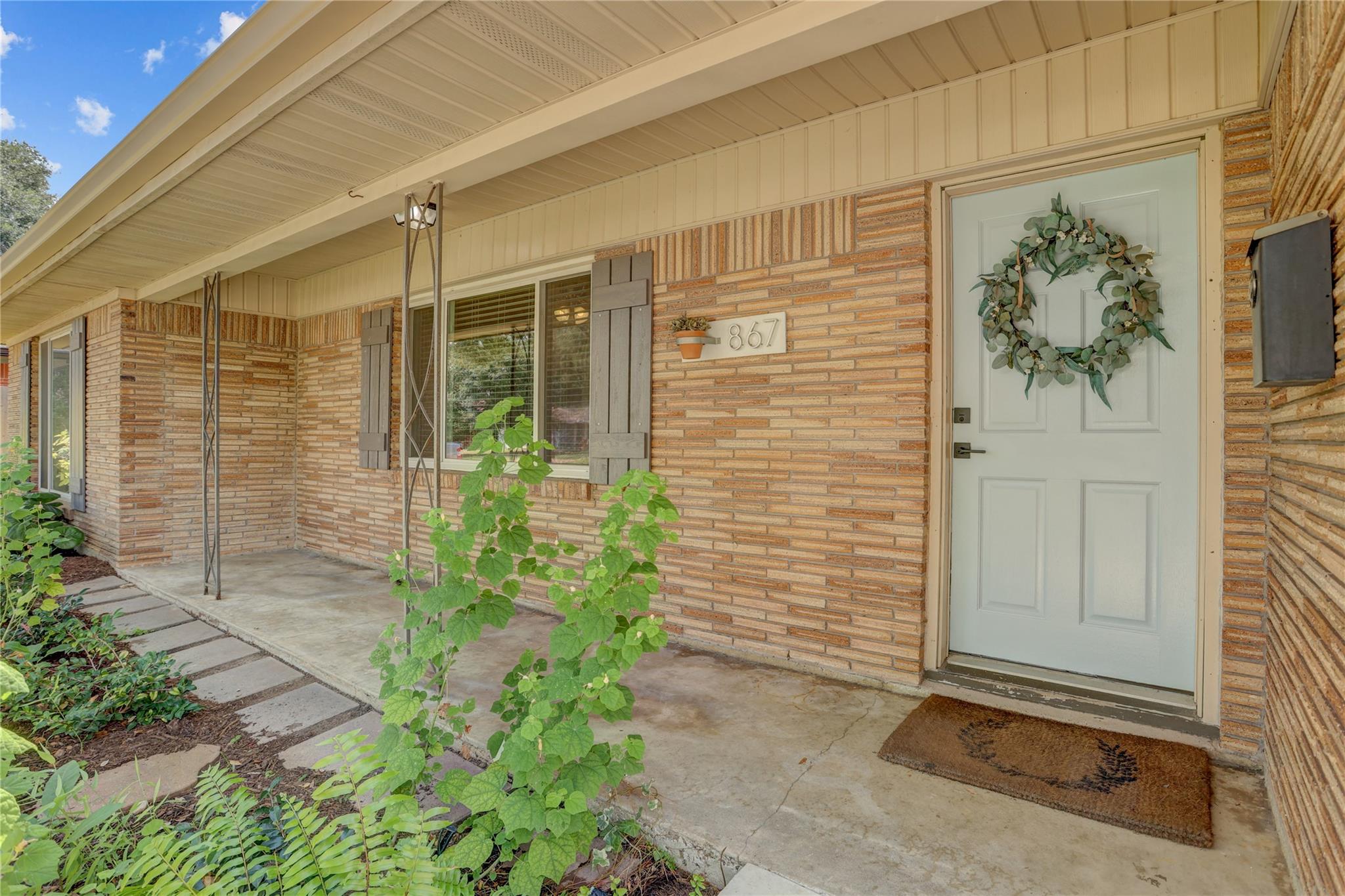 867 Judiway Street