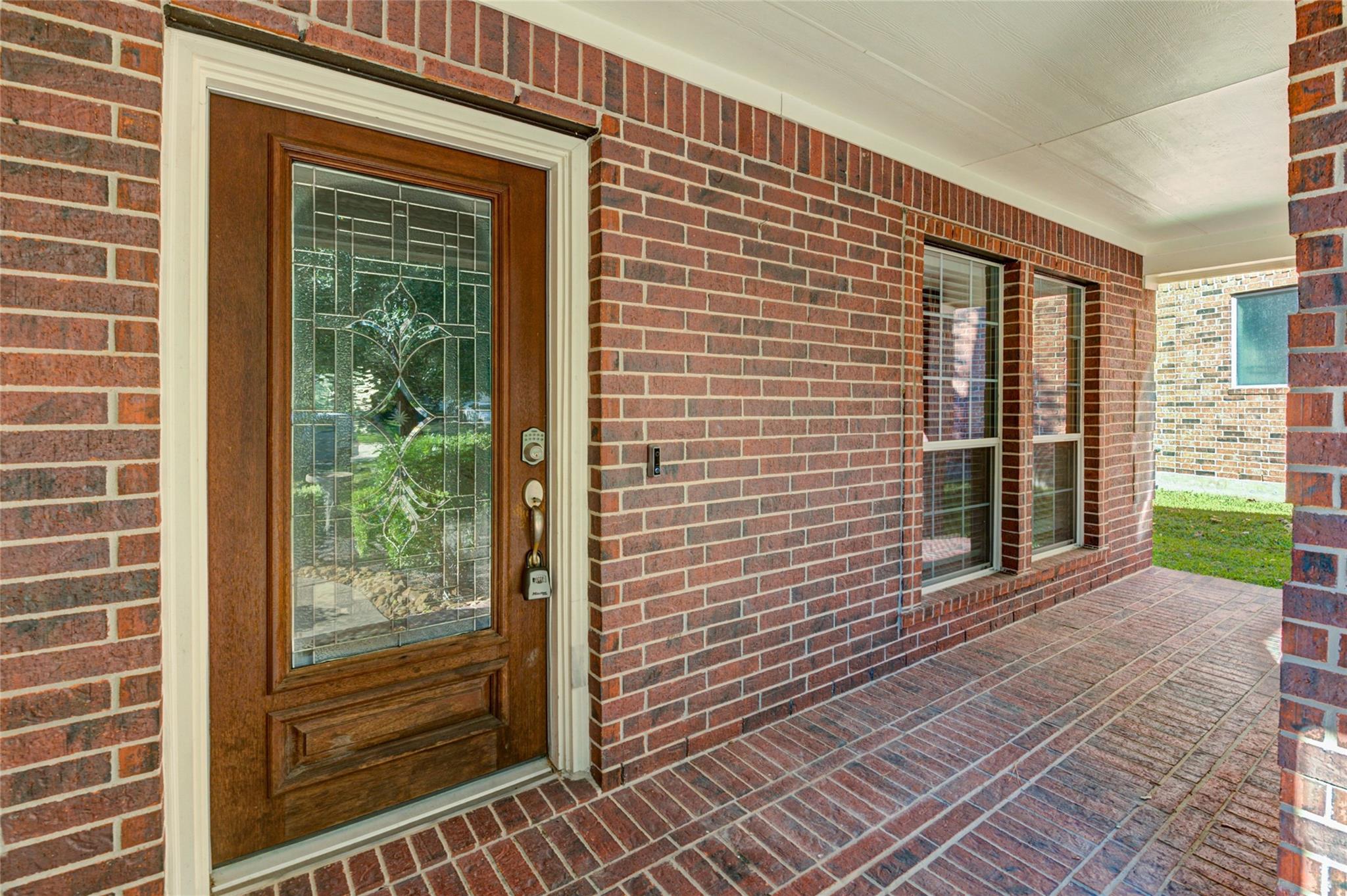 11 Ebony Oaks Place