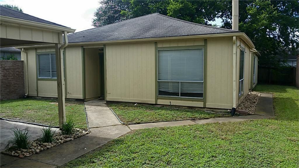 Photo of 16210 Olive Glen Drive, Houston, TX 77082 (MLS # 96084161)