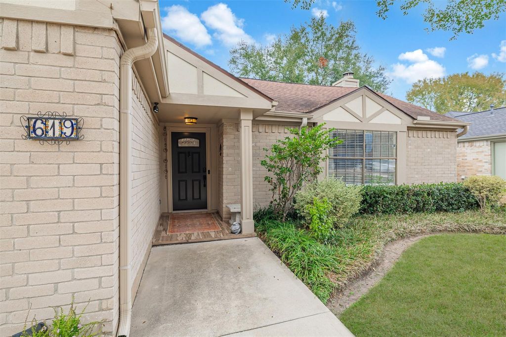 Photo of 619 Rolling Mill Drive, Sugar Land, TX 77498 (MLS # 75365137)