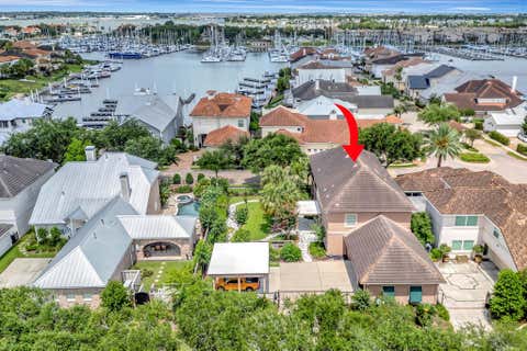 Photo of 604 Harborside Way, Kemah, TX 77565 (MLS # 49590312)