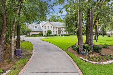 Photo of 48 Autumn Crescent, The Woodlands, TX 77381 (MLS # 11925181)