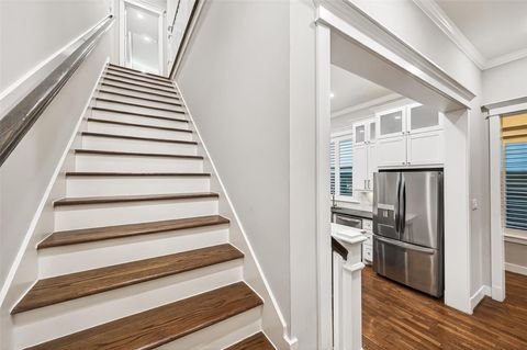 Tiny photo for 821 E 25th Street E, Houston, TX 77009 (MLS # 96836524)