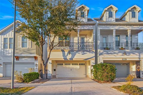 Photo of 821 E 25th Street E, Houston, TX 77009 (MLS # 96836524)