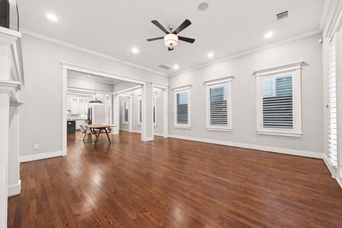 Tiny photo for 821 E 25th Street E, Houston, TX 77009 (MLS # 96836524)