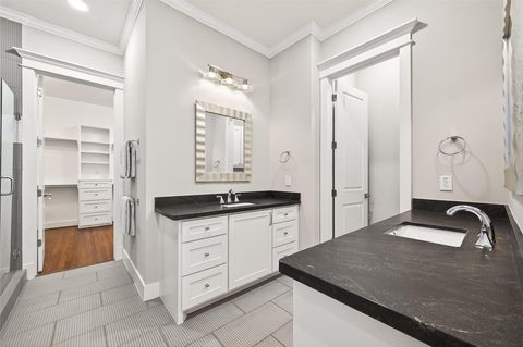 Tiny photo for 821 E 25th Street E, Houston, TX 77009 (MLS # 96836524)