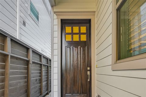 Tiny photo for 821 E 25th Street E, Houston, TX 77009 (MLS # 96836524)