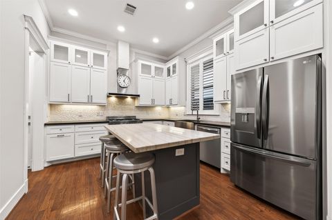 Tiny photo for 821 E 25th Street E, Houston, TX 77009 (MLS # 96836524)