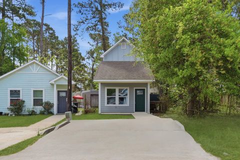 Photo of 16831 Balmoral, Montgomery, TX 77316 (MLS # 44661796)